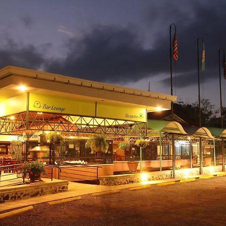 Park Hotel Santa Cruz Verapaz Exterior foto